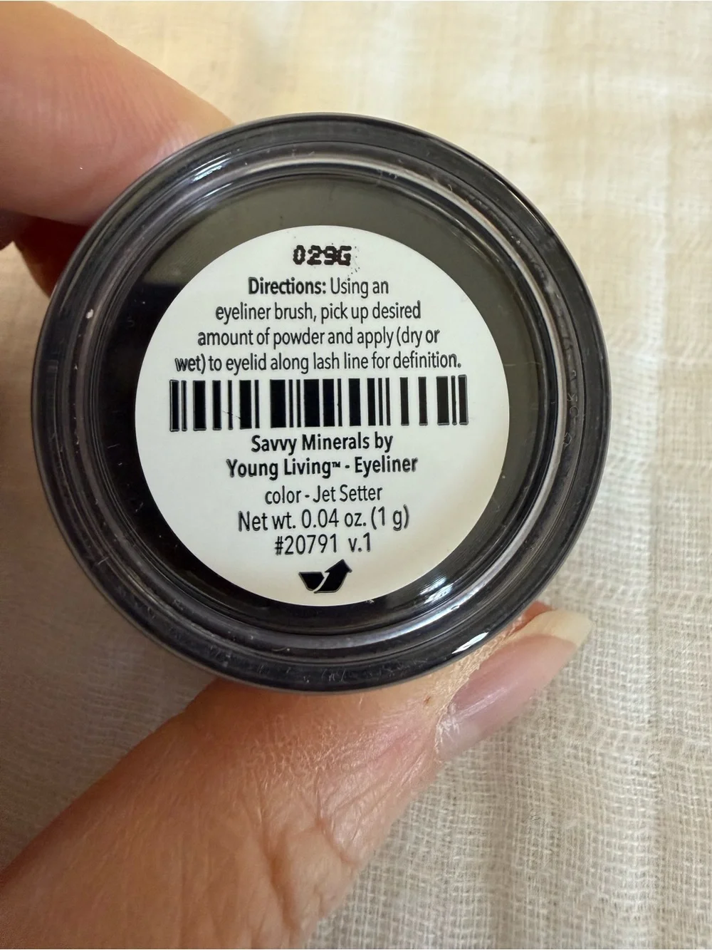New Savvy Minerals by Young Living- Eyeliner Color - Jet Setter